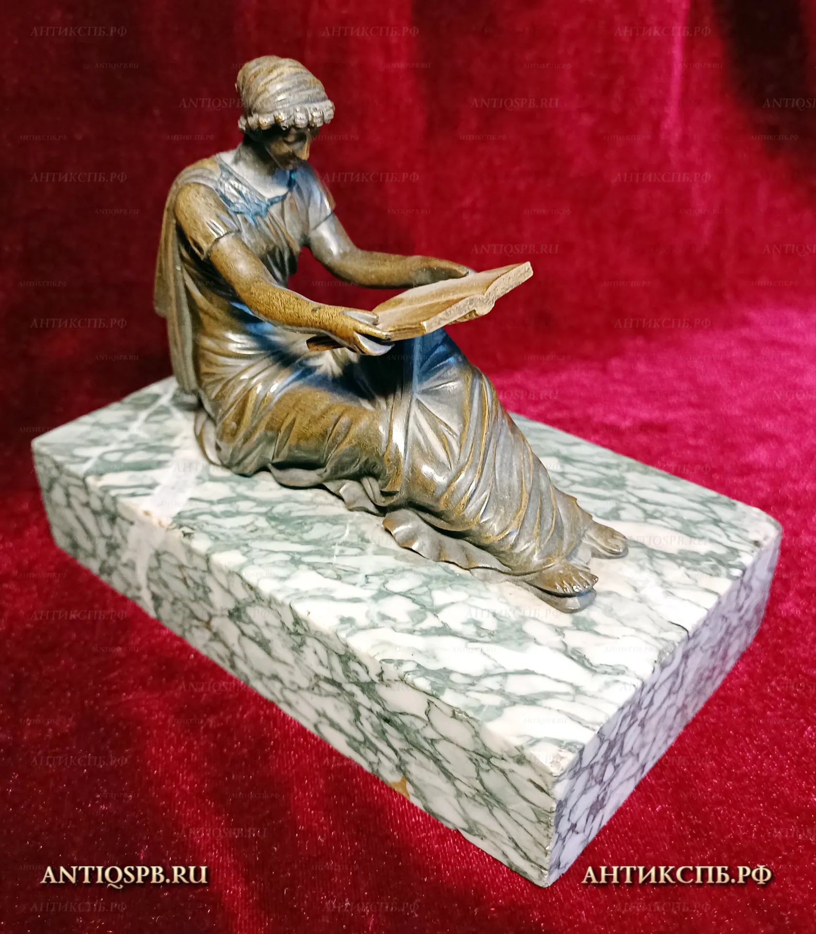 Статуэтка бронзовая "Девушка с книгой". ХIХ век. Европа. №18778